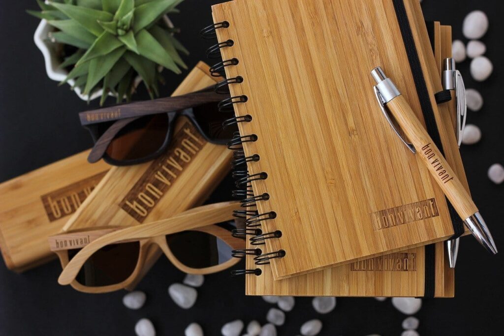 Top 5 merits of hiring a personalized gift company for corporate gifts